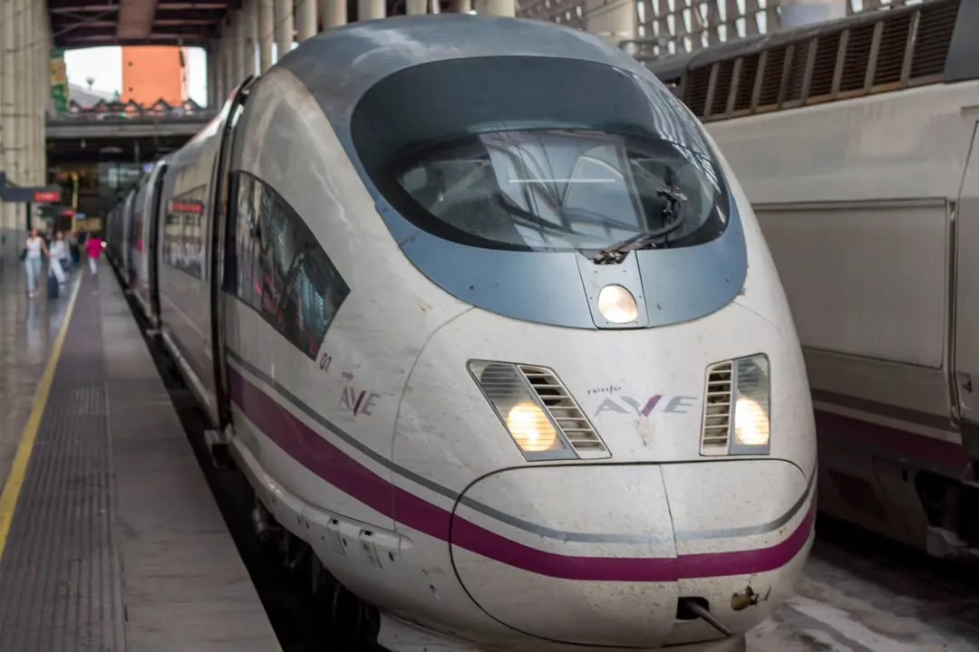 Tren AVE Serie 103 de Renfe, modelo icónico de alta velocidad en España